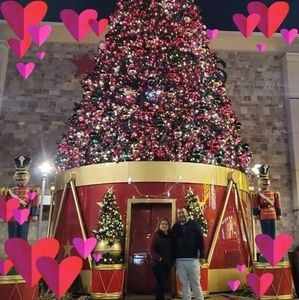 Meet your Posher, Yeny